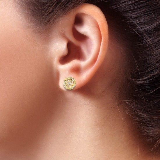 Diamond Earring in 18 kt gold (1.80 gram) with Diamonds (0.67 ct) Diamond Earring in 18 kt gold (1.80 gram) with Diamonds (0.67 ct)